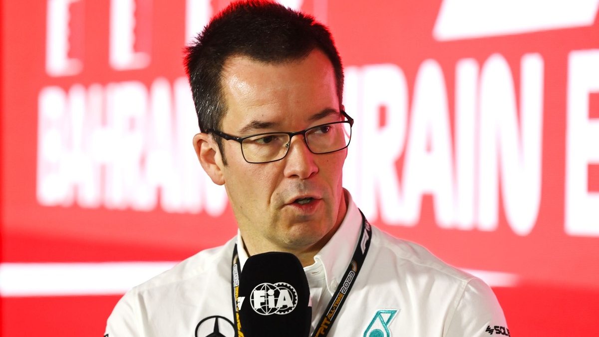 Mike Elliott, nuevo director técnico jefe de Alpine F1, en el paddock de la Fórmula 1