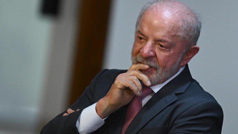 Lula da Silva firma decreto que prohíbe apuestas deportivas y casinos en línea en Brasil durante acto en São Paulo