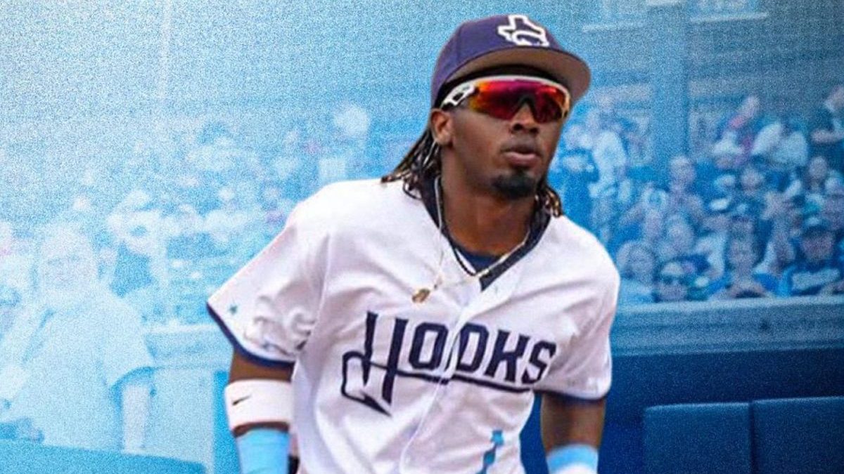 Yamal Encarnación con el uniforme de los Corpus Christi Hooks, prospecto dominicano de los Astros de Houston