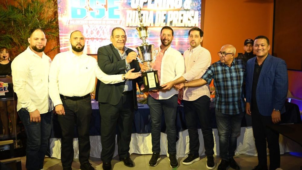 Cancha del techado Dr. Rubén Lulo Gitte de Moca lista para el inicio del Baloncesto Superior de Espaillat 2026