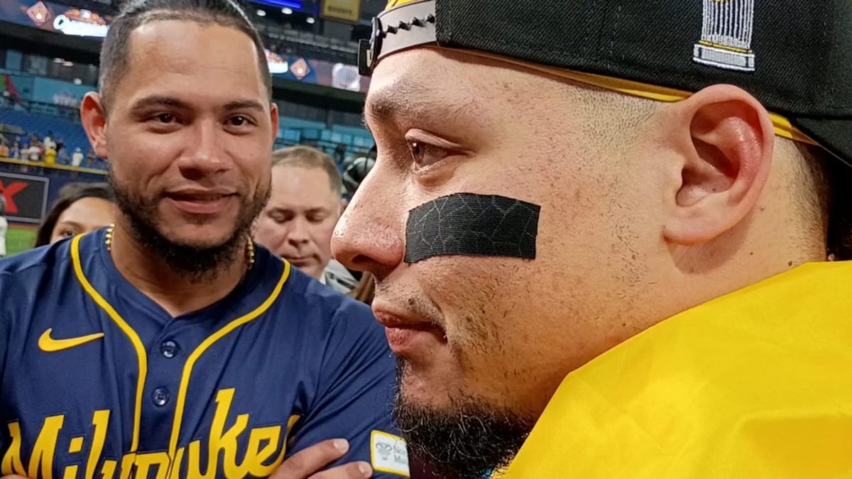 William Contreras, Jackson Chourio y Antonio Senzatela celebran el título de la Serie Mundial 2026 con los Milwaukee Brewers en Tropicana Field