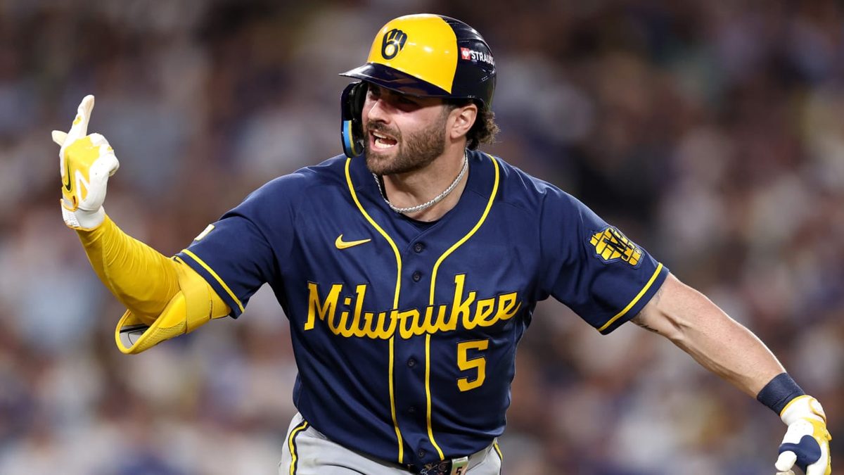Jake Bauers celebra su jonrón de dos carreras ante Blake Snell en el Juego 3 de la NLCS 2026 en el Dodger Stadium