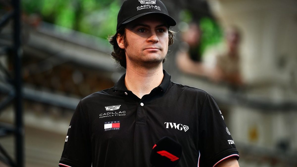 Colton Herta al volante del Cadillac de Wayne Taylor Racing en una carrera de resistencia IMSA
