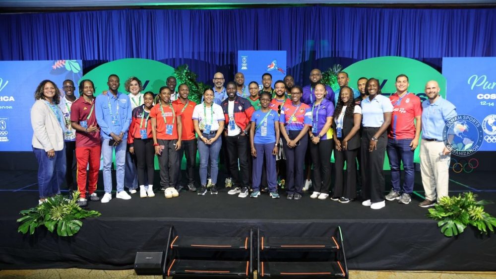 Luisito Pie y Camil Domínguez junto a Pau Gasol en el Foro de Atletas de Panam Sports en Costa Rica