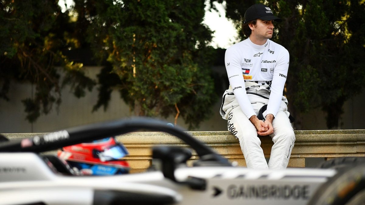 Colton Herta al volante de su monoplaza Hitech en la Fórmula 2 durante la temporada 2026