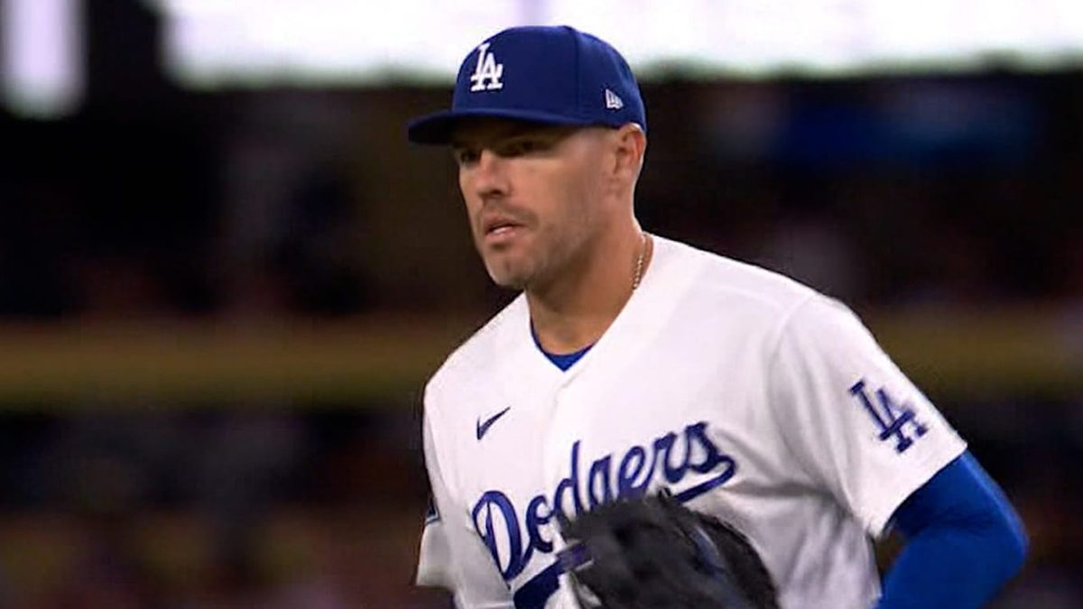 Freddie Freeman con los Dodgers en el dugout durante la Serie de Campeonato de la Liga Nacional 2026