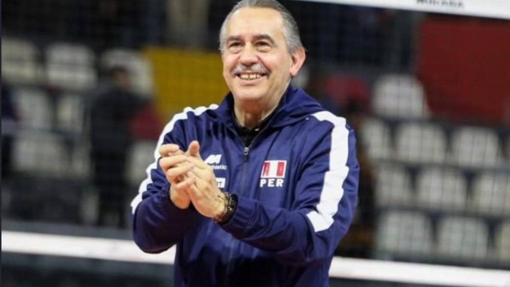 Entrenadores de voleibol reunidos en el Centro Nacional de Entrenamiento de Voleibol en el Centro Olímpico Juan Pablo Duarte, Santo Domingo