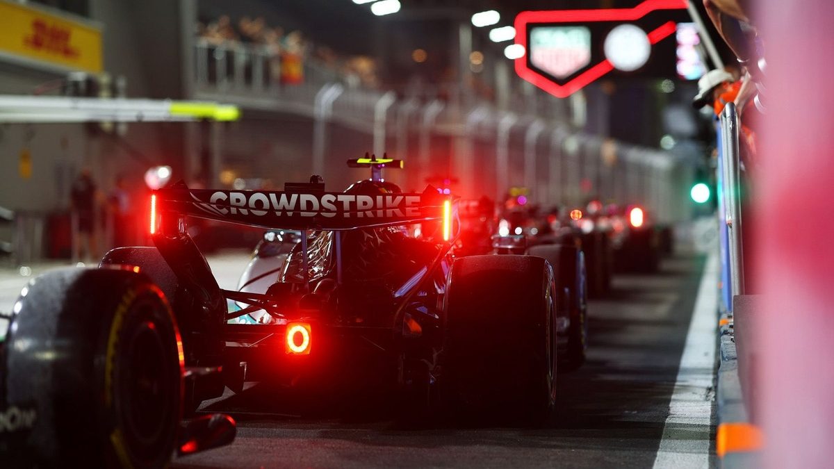 Kimi Antonelli con el Mercedes en el Gran Premio de Singapur de Fórmula 1