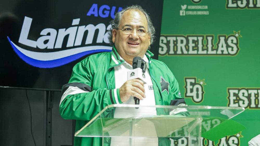 Conferencia de prensa de las Estrellas Orientales en el Estadio Tetelo Vargas para presentar el plantel de la temporada LIDOM 2026