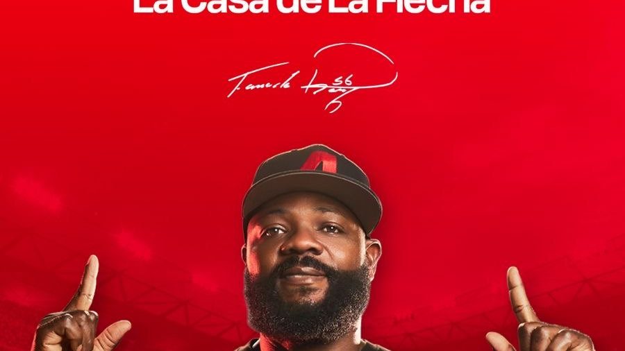 Fernando Rodney posando junto al logo de Appuesta para la temporada invernal LIDOM 2026-2027