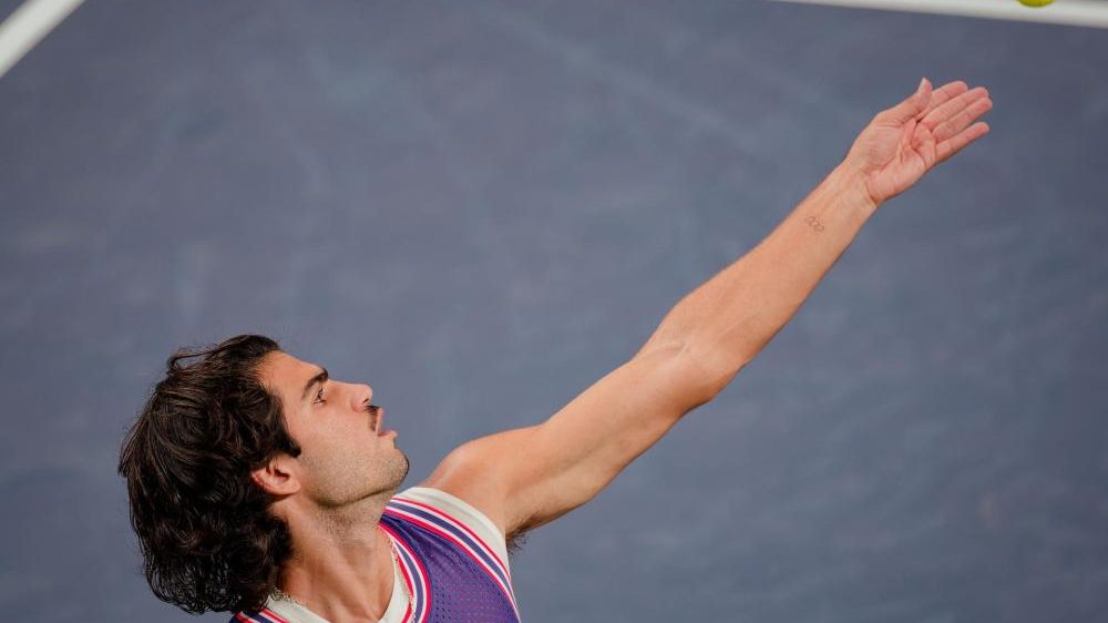 Carlos Alcaraz celebra su victoria ante Medvedev en las semifinales del ATP 500 de Viena 2026