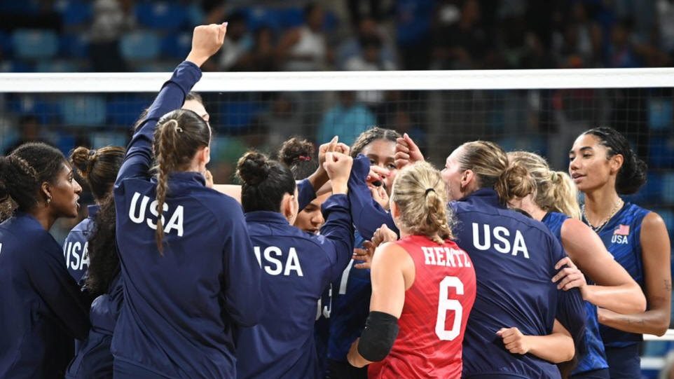 Jugadoras de República Dominicana en acción durante el partido contra Estados Unidos en el Norceca Final Six 2026 en Zinacantepec, México