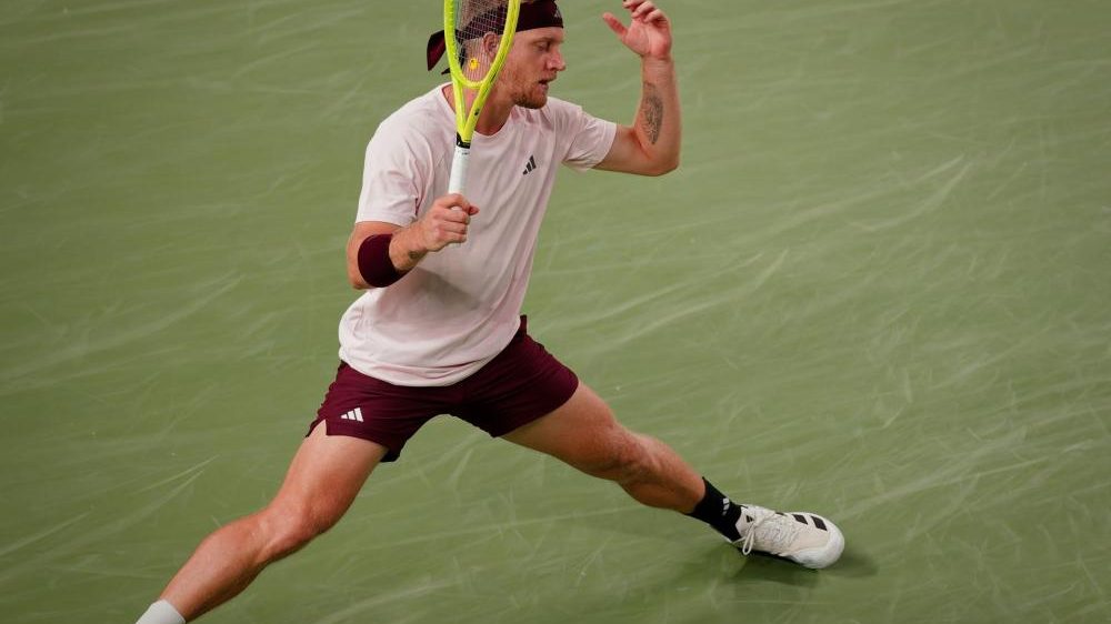 Alejandro Davidovich Fokina celebrando su victoria sobre Zverev en las semifinales del Masters 1000 de Shanghái