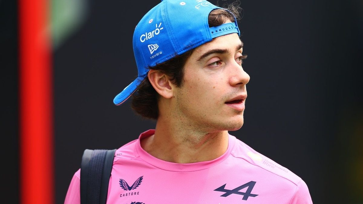 Franco Colapinto al volante del Alpine en la Fórmula 1, listo para el Gran Premio de Estados Unidos en Austin