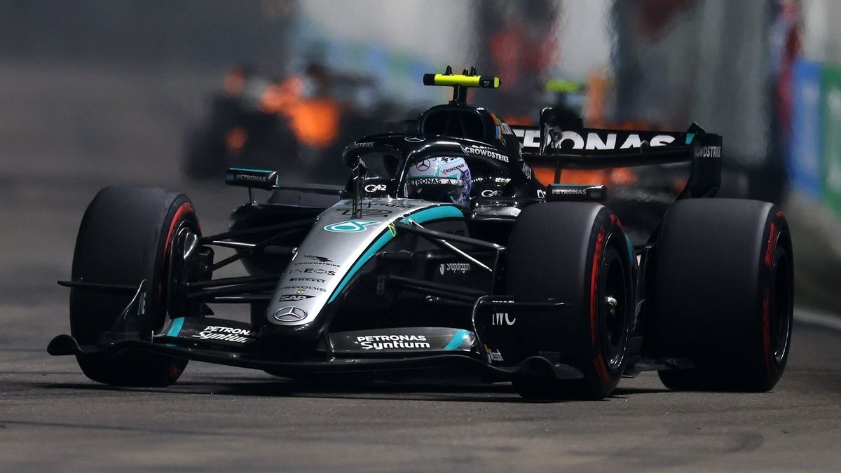 Monoplaza Mercedes W17 con librea azul MANUFAKTUR para el Gran Premio de Estados Unidos 2026 en el Circuit of the Americas