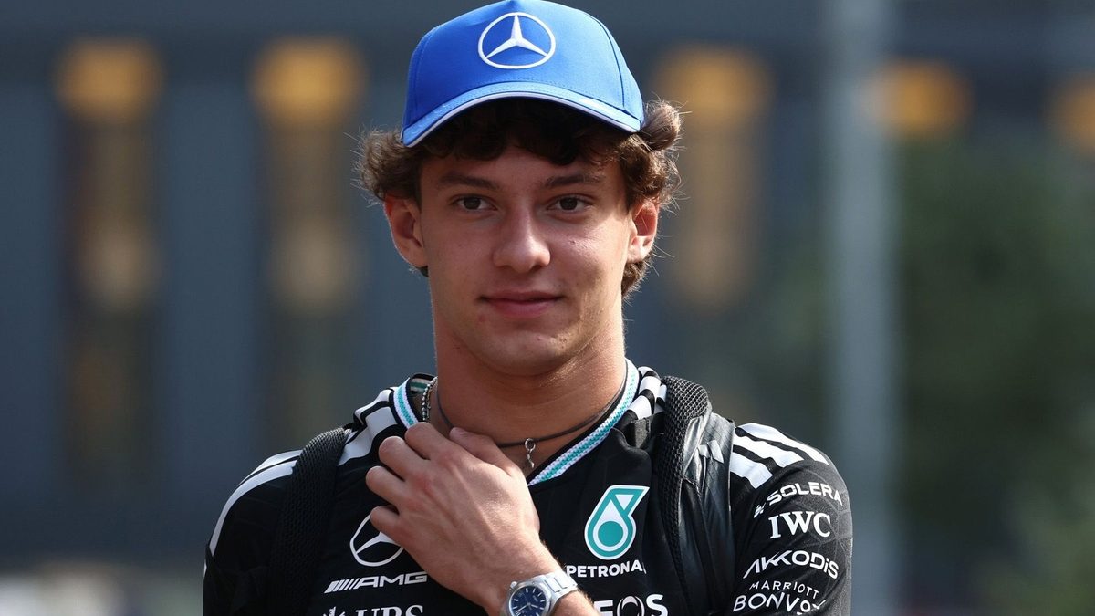 Kimi Antonelli al volante del Mercedes de Fórmula 1 durante el Gran Premio de España 2026