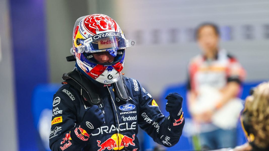 Max Verstappen celebra su victoria en el Gran Premio de Singapur 2026 en el circuito de Marina Bay