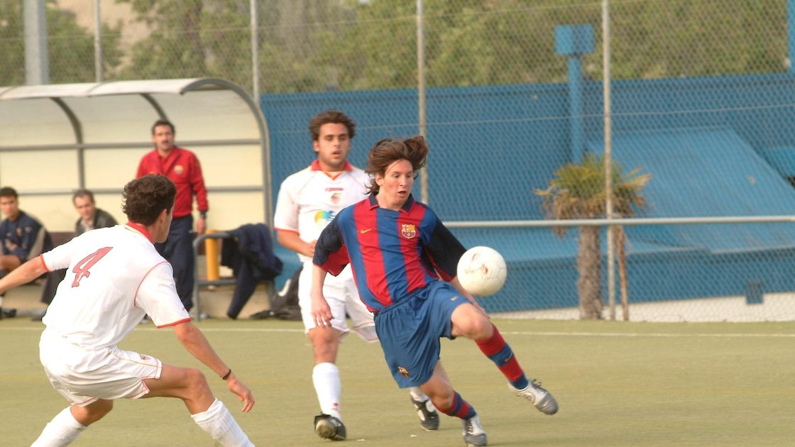 Leo Messi de niño en La Masia del Barcelona durante sus pruebas en el año 2000