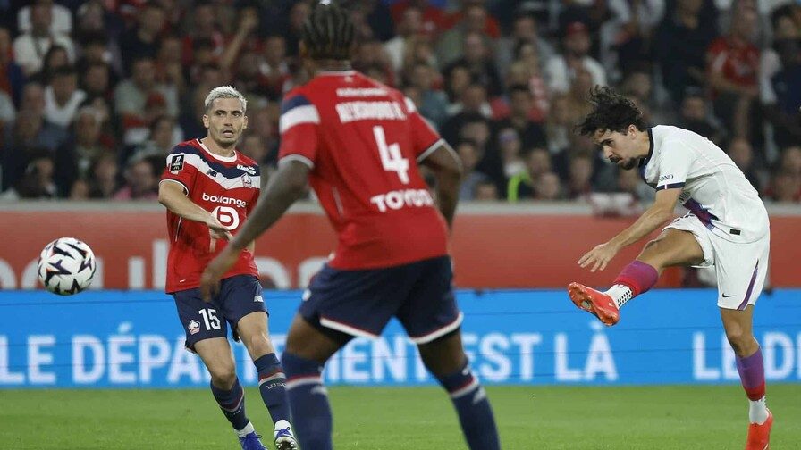 Marquinhos y Vitinha celebran el empate agónico del PSG ante el Lille en la Ligue 1