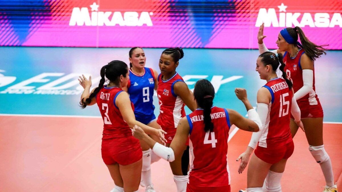 Jugadoras de Puerto Rico celebran victoria 3-0 sobre República Dominicana en el Final Six Femenino de Norceca 2026 en México