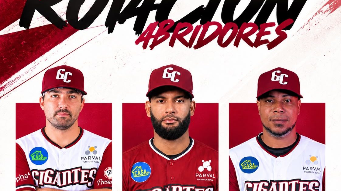 Lanzador de los Gigantes del Cibao en el estadio Julián Javier durante un juego de LIDOM
