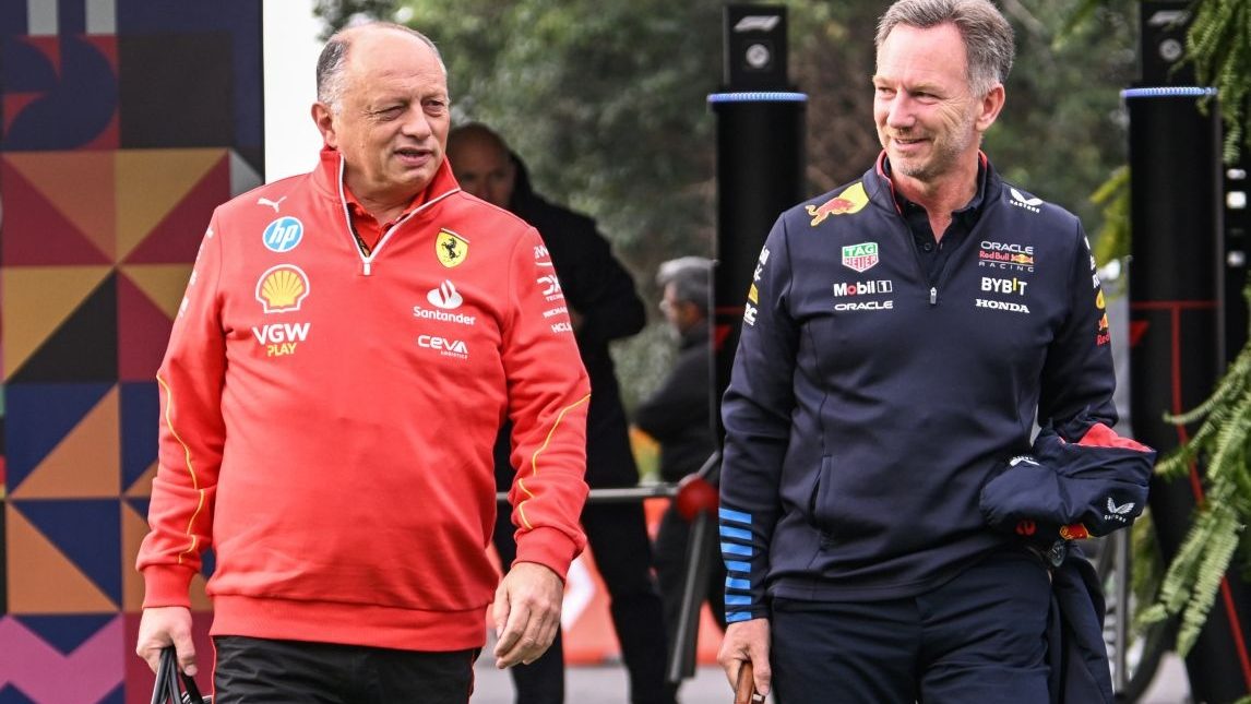 Frédéric Vasseur, director del equipo Ferrari, en el paddock del Gran Premio de Azerbaiyán de Fórmula 1