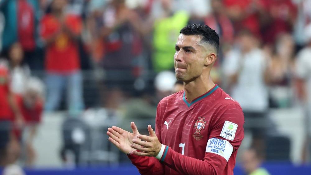 Cristiano Ronaldo con la camiseta de la selección de Portugal en un partido internacional