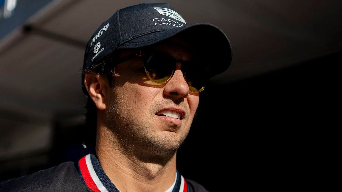 Sergio Pérez al volante del monoplaza de Cadillac en su temporada de debut en la Fórmula 1 2026