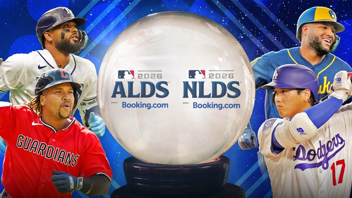 Peloteros en el campo durante la apertura de las Series Divisionales de la MLB 2026