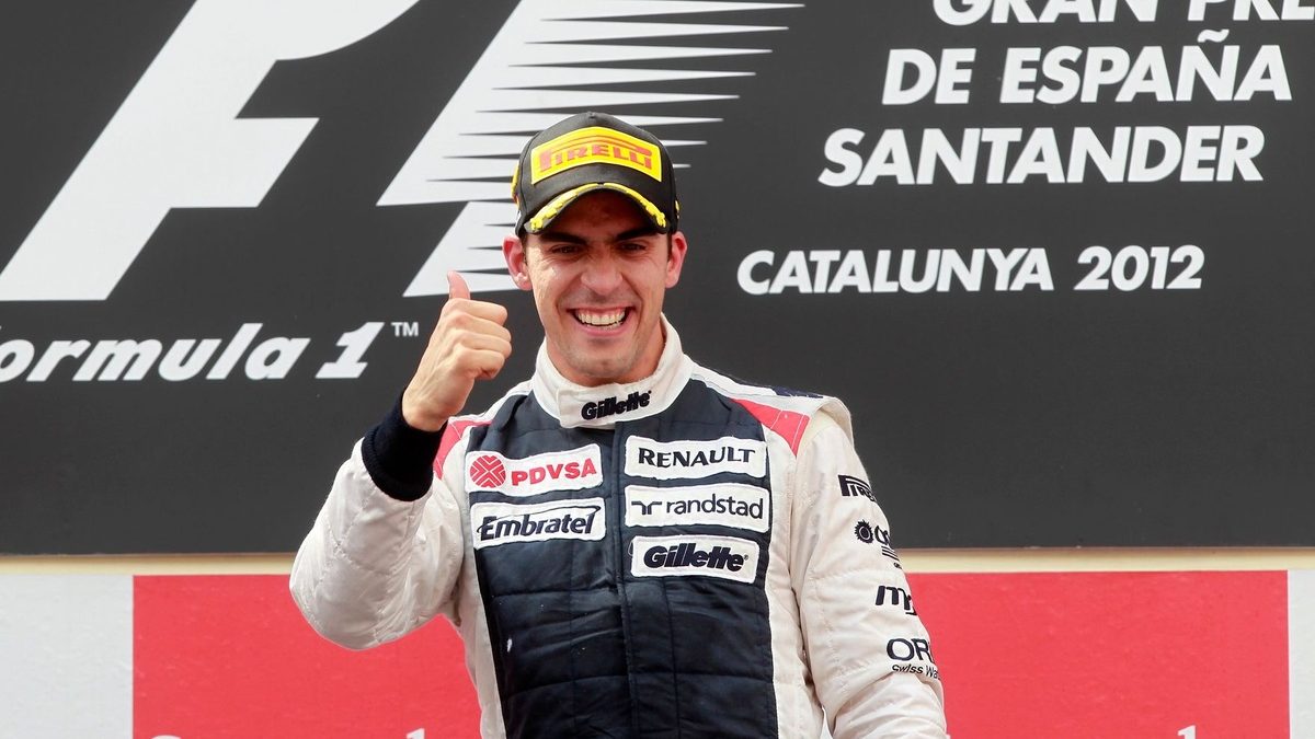Pastor Maldonado celebra en el podio del Gran Premio de España 2012 con el Williams F1